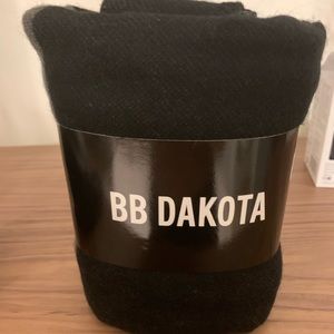 BB DAKOTA X FAB FIT FUN PONCHO